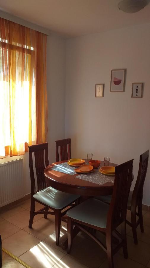 Apartman Anja Novi Sad Esterno foto