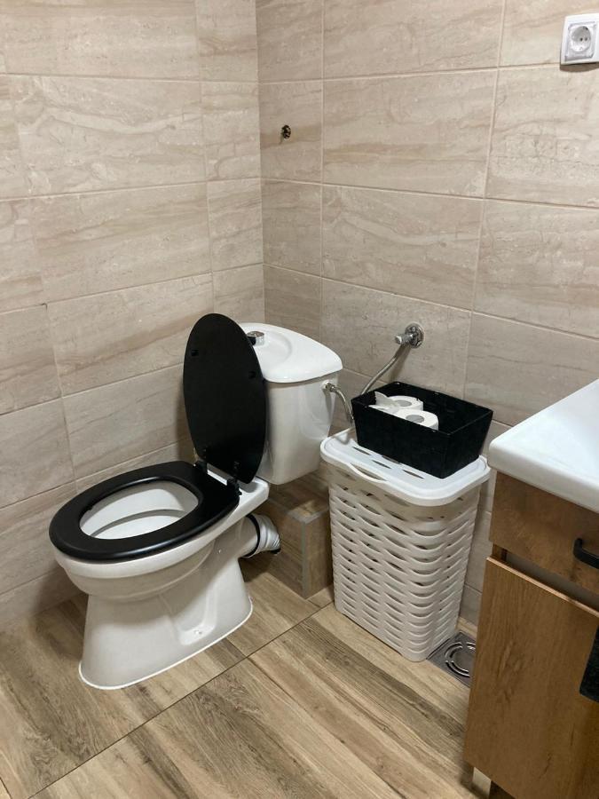 Apartman Anja Novi Sad Esterno foto